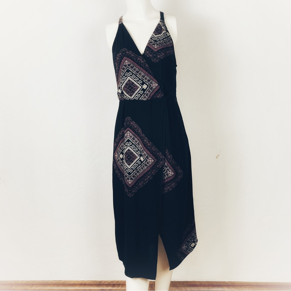 NWT GOLDEN FAWN Sleeveless Black Wrap Dress asymmetrical hemline abstract design